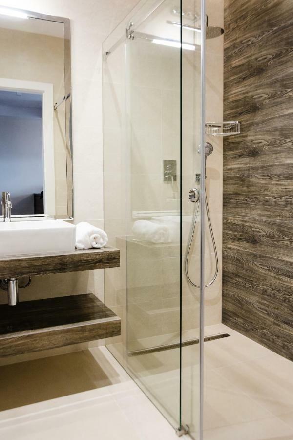 Luxlux Apartments Metro Slodowiec Warsaw Exterior photo