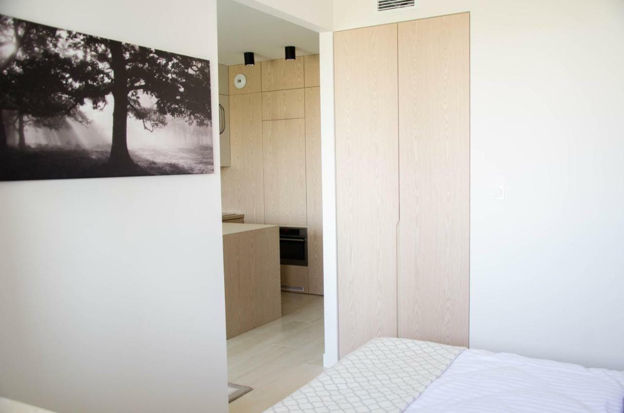 Luxlux Apartments Metro Slodowiec Warsaw Exterior photo